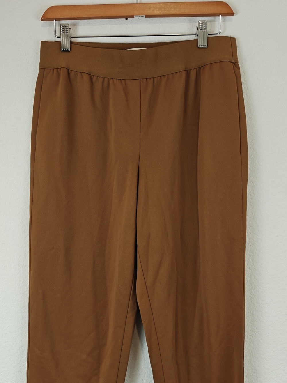 Alice + Olivia “Pete” Camel Jogger Pants Luxe Casual Chic Effortless Evelvated S - Picture 3 of 10